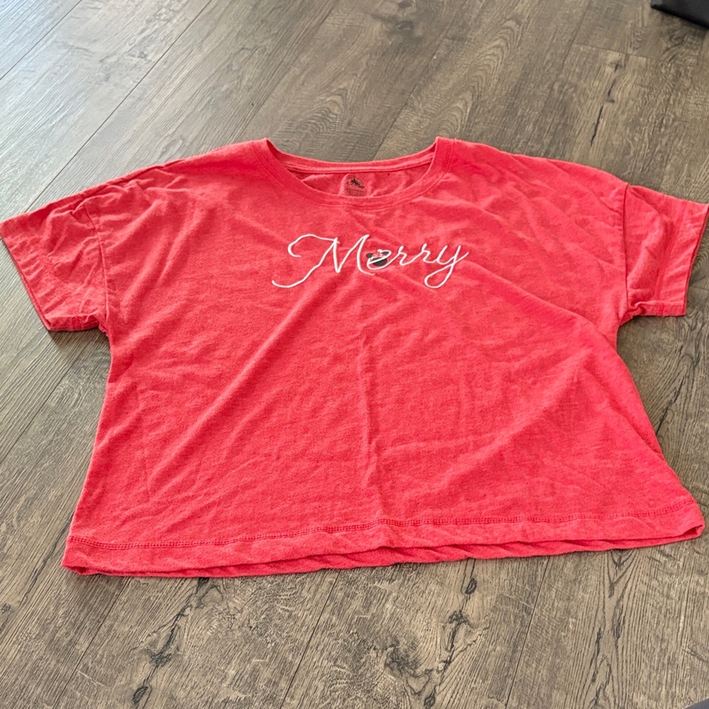 Disney 'Merry' Graphic T-Shirt Small